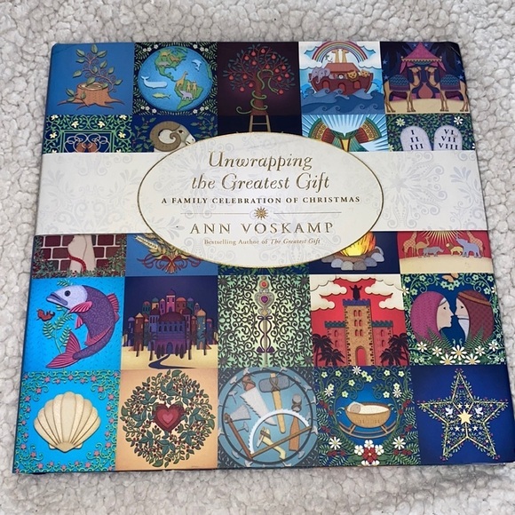 Unwrapping The Greatest Gift Book - Picture 1 of 12